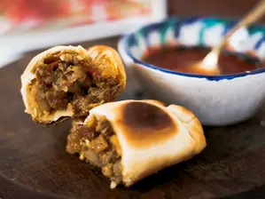 Salteñas de Nona Salta Cordoba - Manantiales