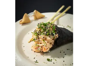 Temaki Hot Philadelphia 200g de Orient Sushi Rosario