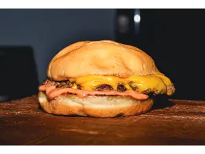 Morena (NUEVA BURGER) de Otto Burgers (Los Hornos)
