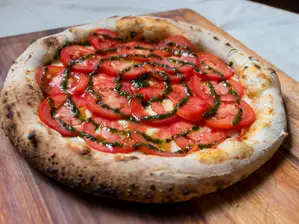 Pizza Napolitana x 4 Porciones de PIZZAS 1067