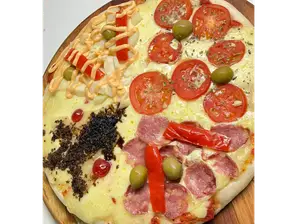 QUATTRO SAPORI de Pizzeria La Fabbrica