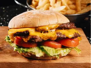 HAMBURGUESA DOBLE de Rapido y Sabroso