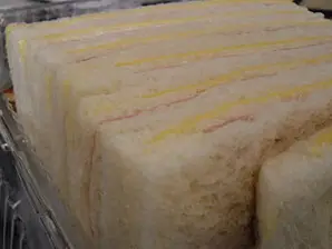 24 Simples Surtidos (jamon queso atun y roquefort) de Sandwicheria Rotiseria Delicias
