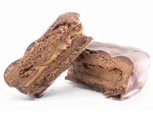 Alfajor Negro de Squilibrato Pasteleria