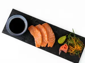 Sashimi de salmón de Sushi Queen