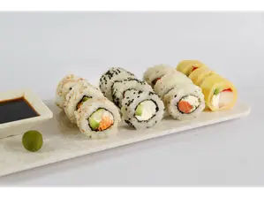 12 piezas de Sushi 2x1 - Rosario