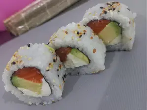 ROLLS CLÁSICOS (x 8 piezas) de SUSHISAM FLORENCIO VARELA