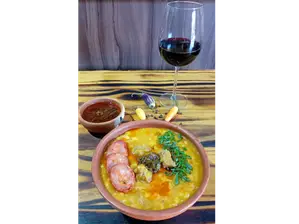 LOCRO 1 PORCION de Ta locro