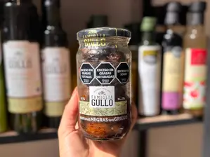 Aceitunas Negras tipo griegas x330gr de Tienda Vita Minorista