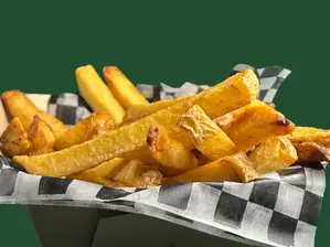 Papas + Salsa a elección de Tranka Burgers