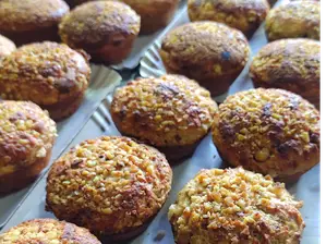 MUFFINS DE NARANJA Y NUEZ (6 unidades) de Trópico Food