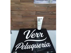 CREMA DE PEINAR FREE 230gs. de VERR Peluqueria