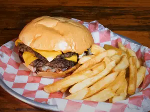 CORTA LA BOCHA de WOOS BURGER